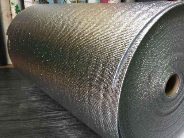 mut-xop-pe-foam-trang-bac-cach-nhiet